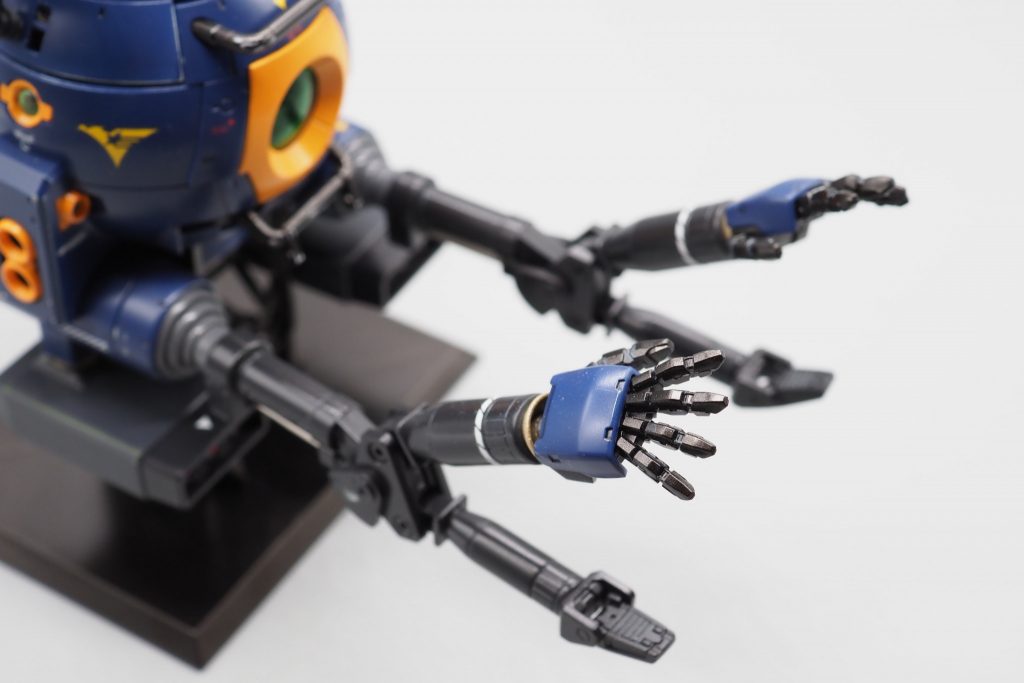 マニュピレーターは、モビルスーツ用に換装しています