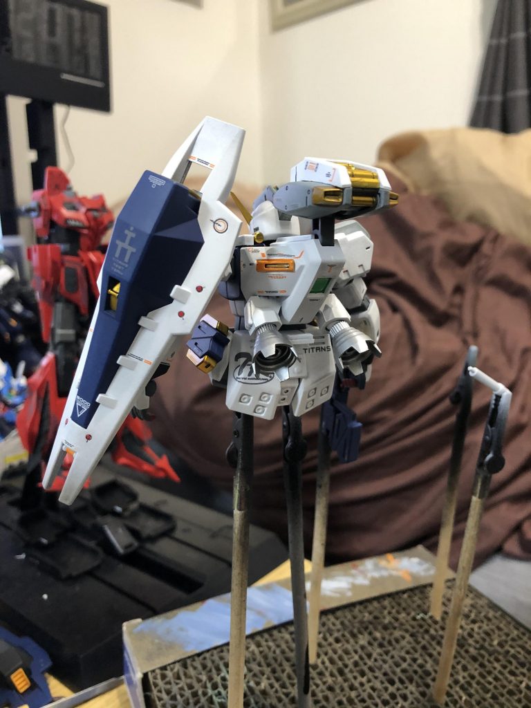 バックパックもキンキラキン