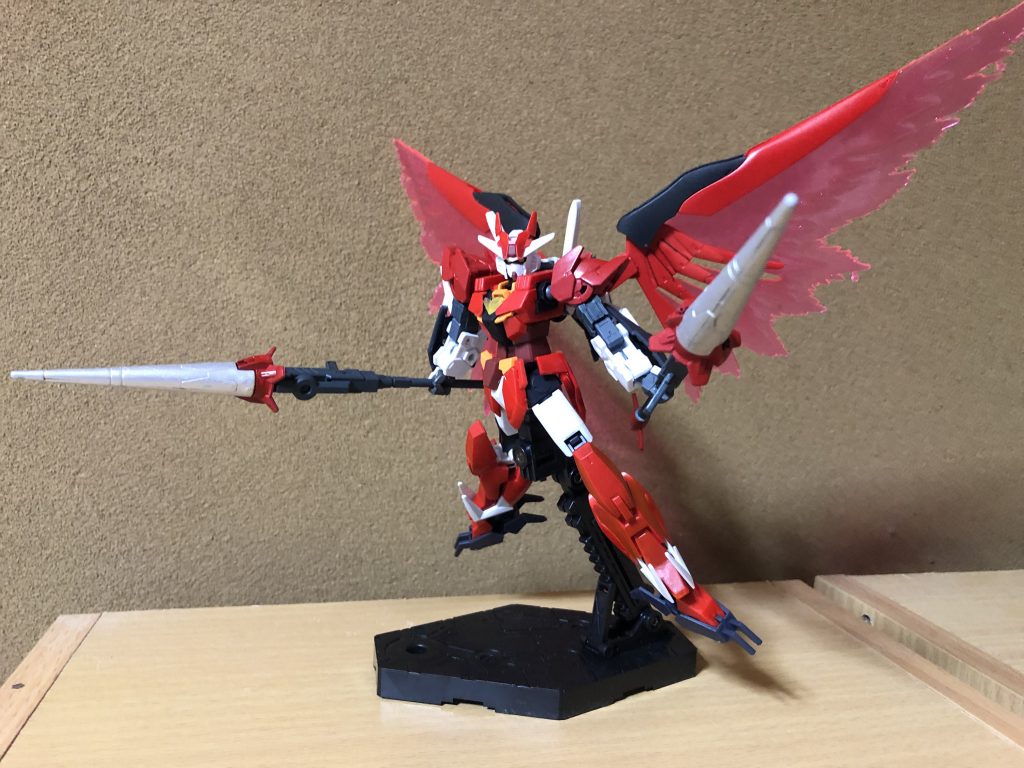 武装有りの状態でいくつか
なお手にしたランスはジャスティスナイトのランスをリペイントして使用しています