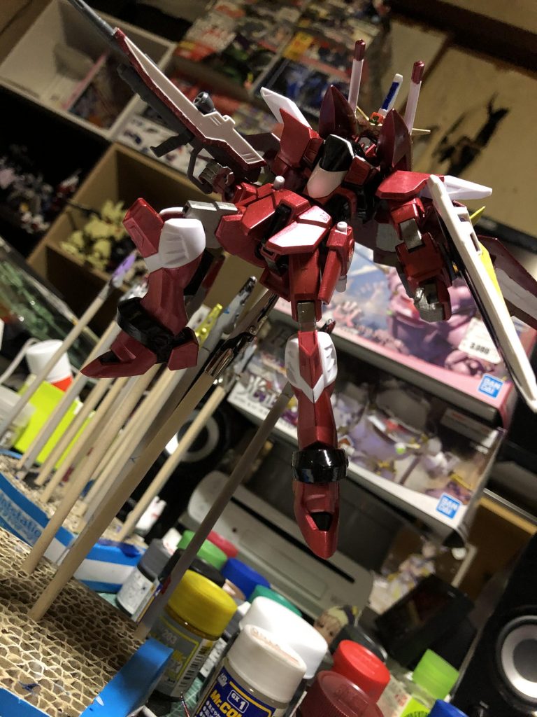 HG ジャスティスガンダムのパッケージ絵を再現