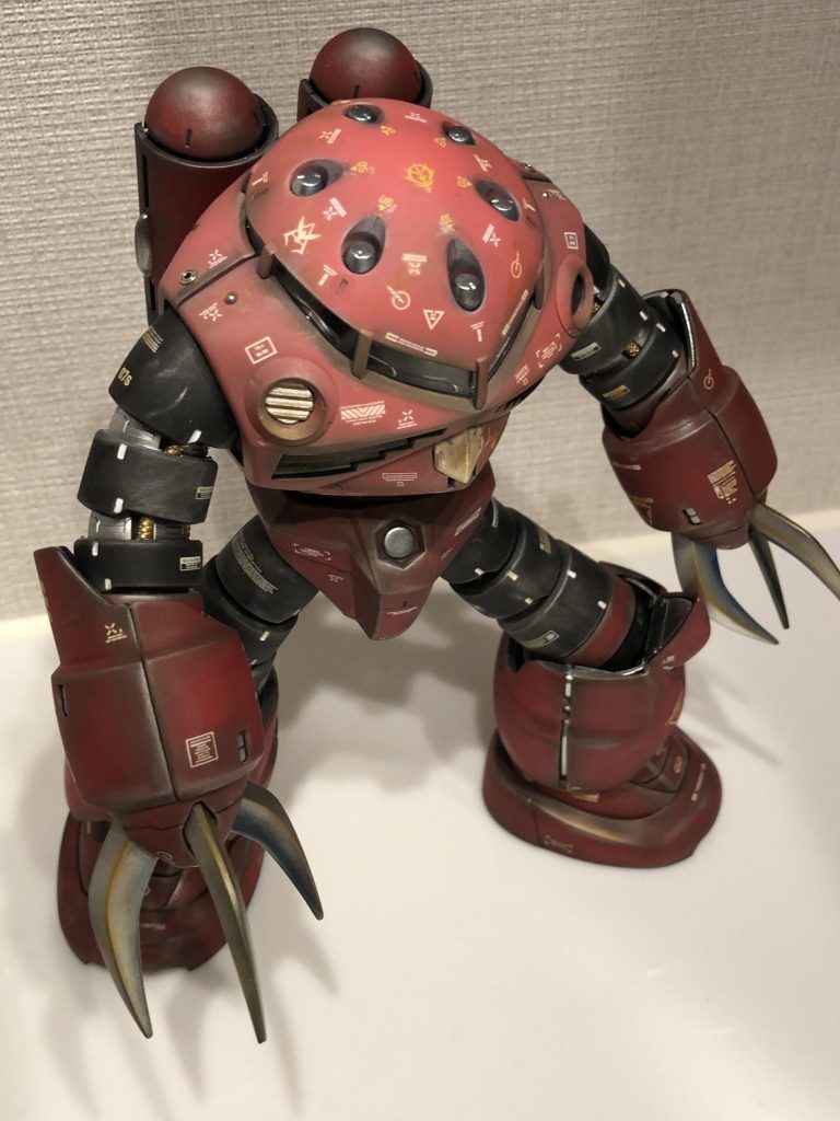 肩、バックパック、足には少しメタルパーツを埋めてあります。汚しはウエザリングマスターで汚して最後に艶消し、または光沢クリアを吹きました🤗