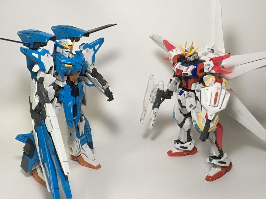 最後は前回投稿したRG A-Zガンダムとツーショットで。