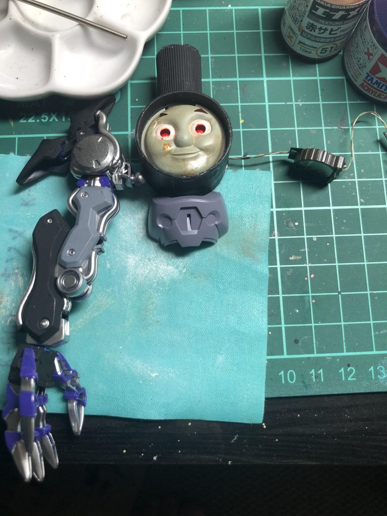 顔を少しだけウェザリングしました