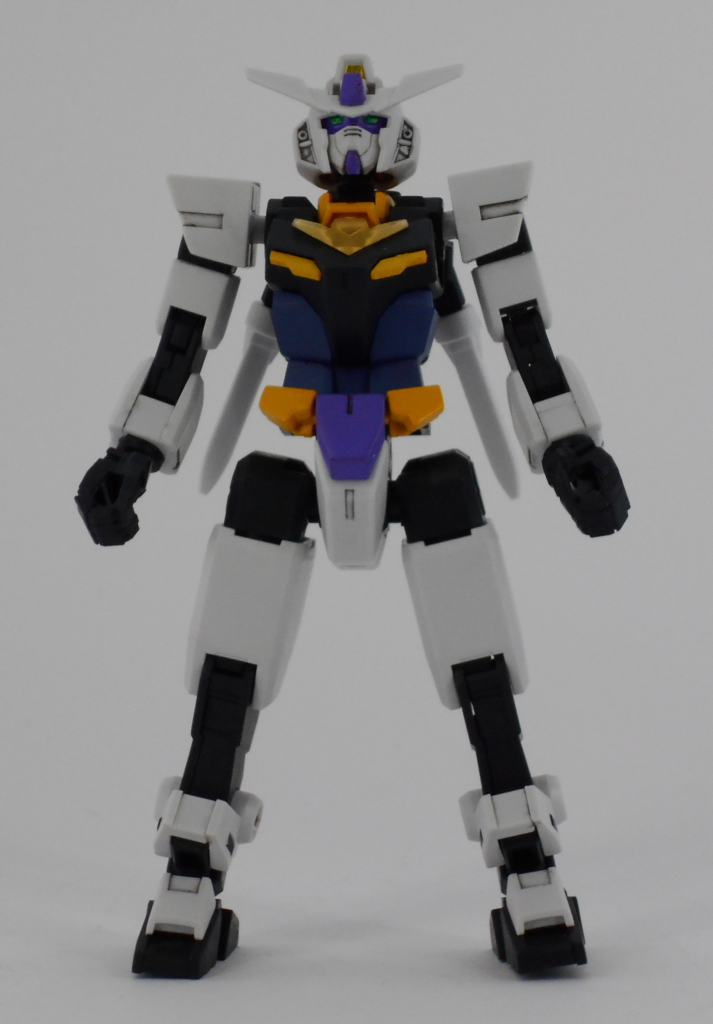 コアガンダム素体です。特に工作はせず色変えのみです。
アーマーをちゃんと着脱できることが目標の一つだったので、主な工作はアーマー部分で行いました。