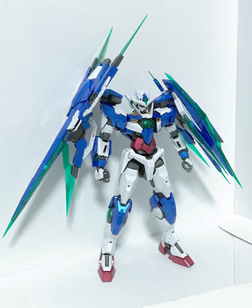 全体像。
素組にちょっとゲート処理するだけで完成。
と言うか自分の腕では塗装するだけ台無しになること請け合い。
素組の段階でめちゃくちゃ綺麗です。