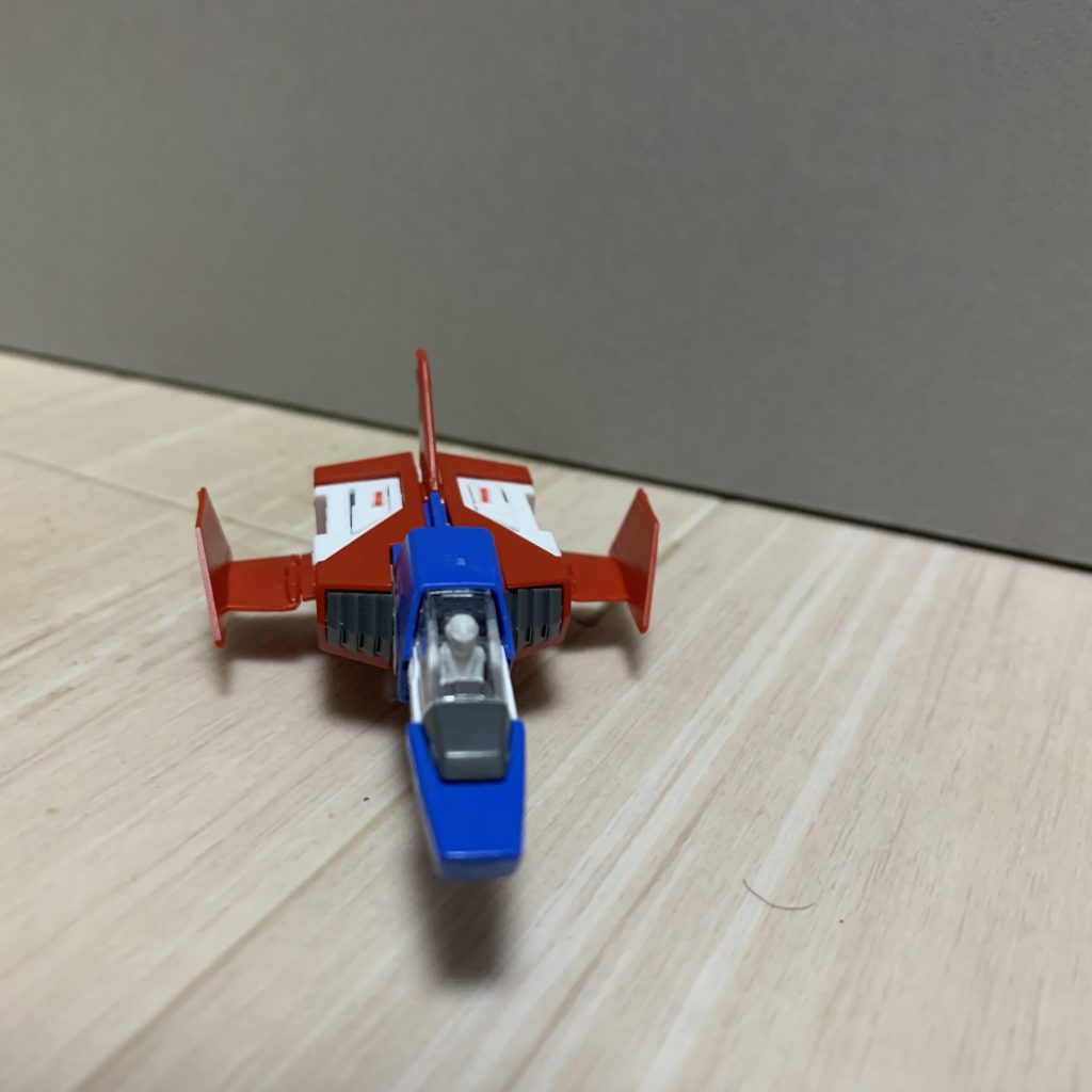 少し遠めな斜め上から