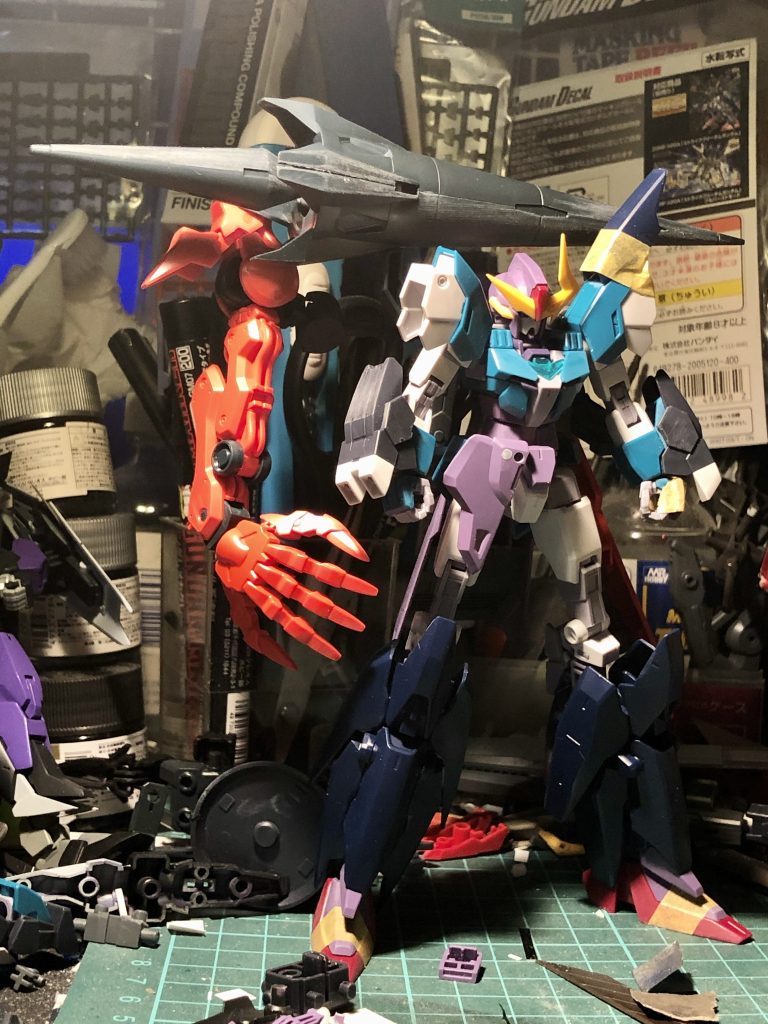 初期デザインでは左肩にゼルトザームのアーマーをつける予定でしたが、何か物足りないと思いルプスの両肩アーマーを試しにつけてみたらかなりイメージしてたのが、出せたと思いつけました‼︎