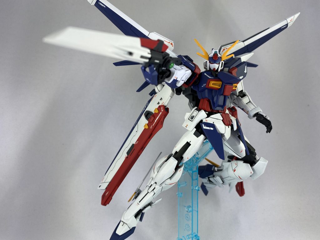 GNソード
ちょっと見づらいですが形を少し削ってます。少しでもオリジナル感はほしかったので。