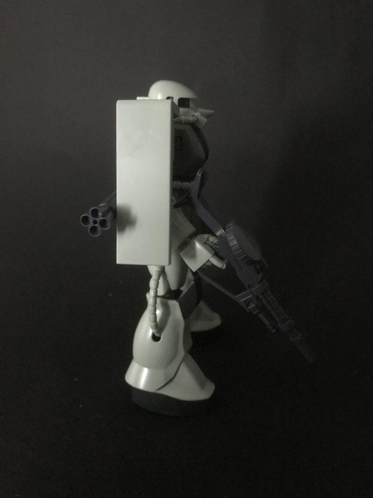 HGUC ザクⅡ–3枚目/制作者：蒼き鷹