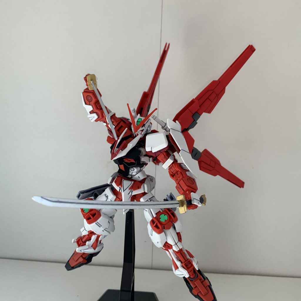 ガーベラストレート、タイガーピアス