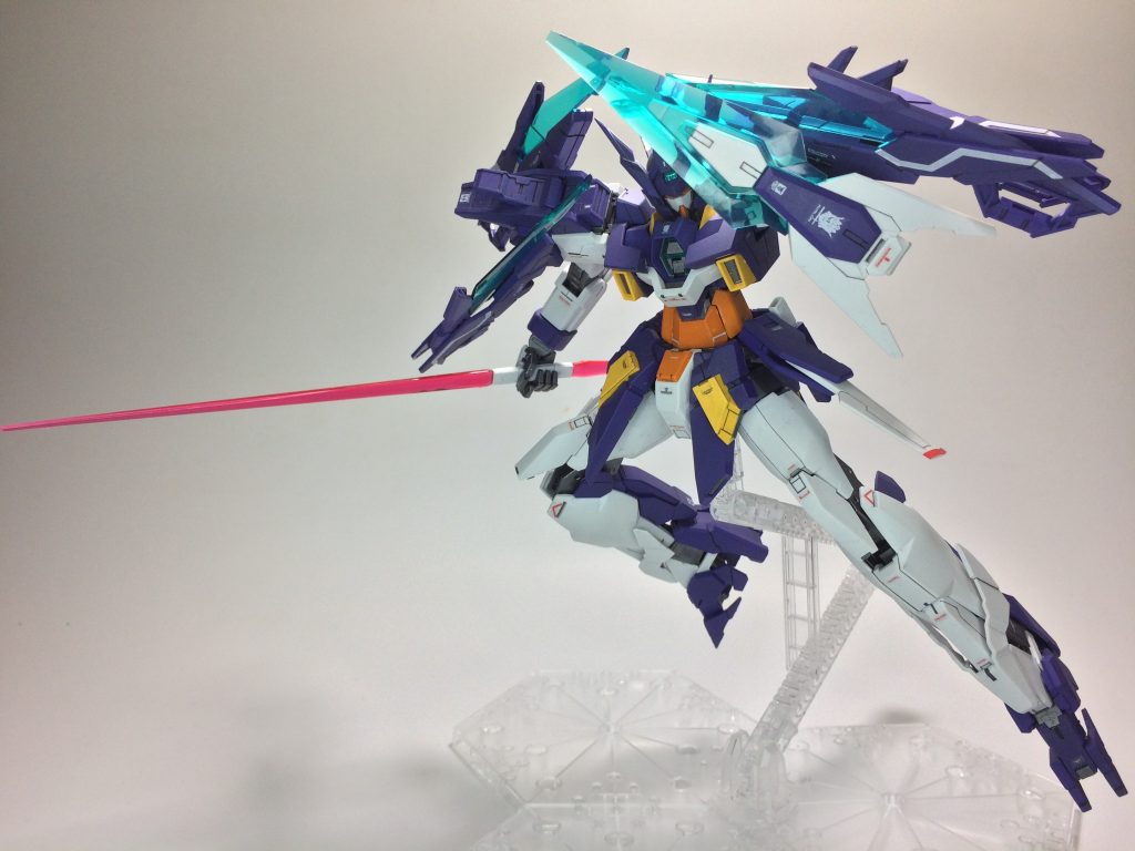 ビームサーベル＆シグルシールド装備