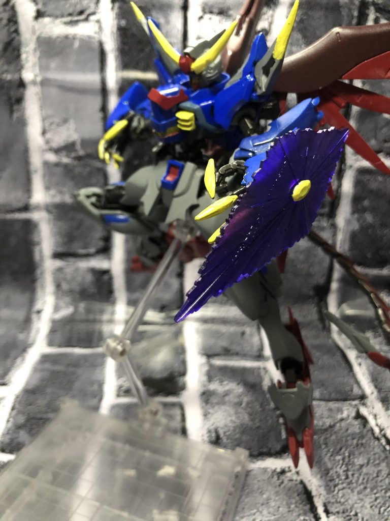 エフェクトを悪役っぽいイメージに合わせたかったので全部パープルで塗装しました。
人相が悪いから映えますねぇ……