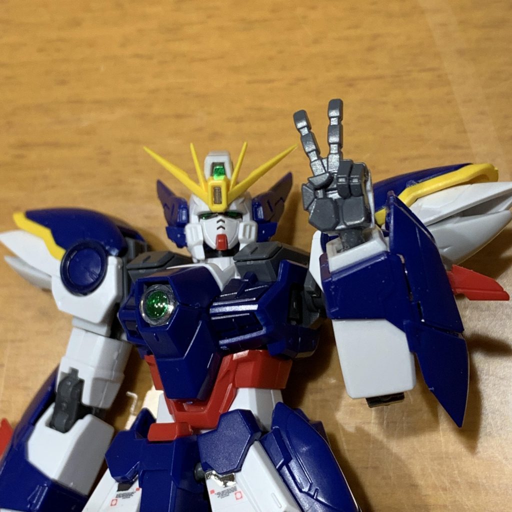 HGノーベルガンダムの左手を、根本を削って移植（一応プチ改造？？）