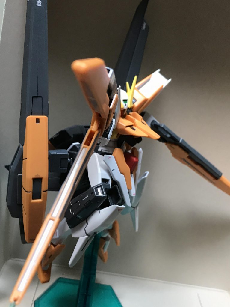 GNソードライフル内部はシルバーで塗装。今思うとクリアピンク重ねた方がよかったかも。