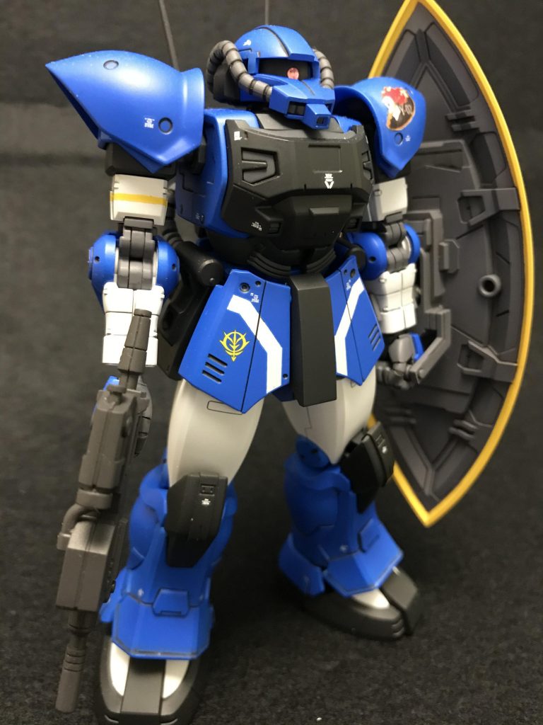 アクトザクもっと流行っていいカッコよさ。股間に「2」!ってのもやりたかったですが、もう買えないじゃん。キシリアアクトザクベースと部品注文でもう一機とも思いましたが肩アーマーとかバックパックはもう欠品。おのれプレバン 。こんなマニアックなMSが簡単に手に入るのは良いシステムだとは思いますが、もうちっとどうにかならんですかねぇー