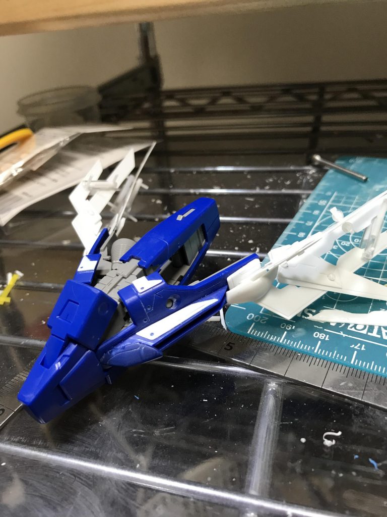 ブースターの追加パーツはプラ板スクラッチ。