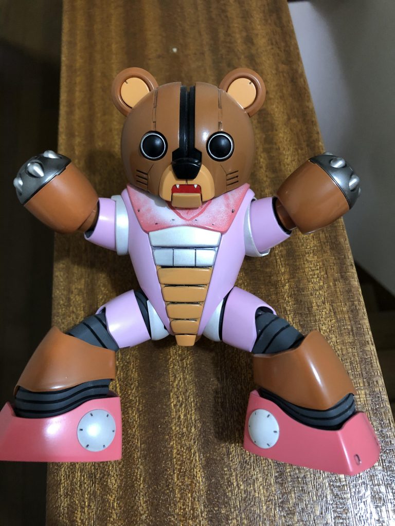 赤ちゃんっぽくMWのポーズで
この頃は可愛さの暴力でした

今でも可愛いですけどね