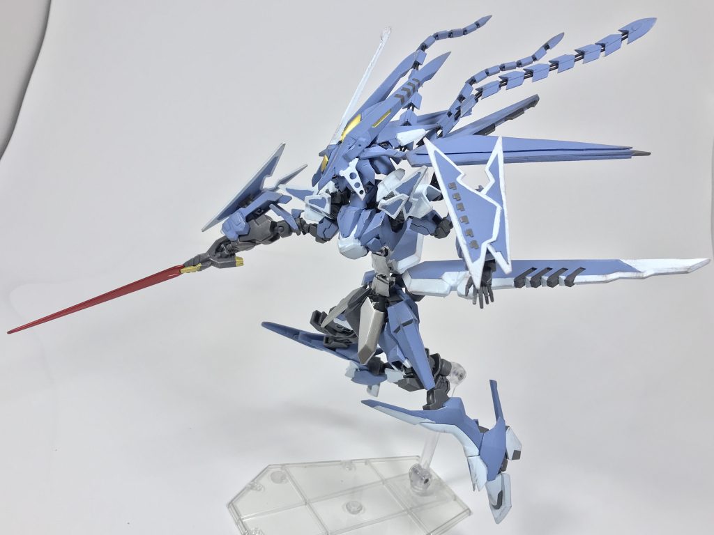 スラスターやウィングを活かしてかっとんで攻撃するようなイメージで😌