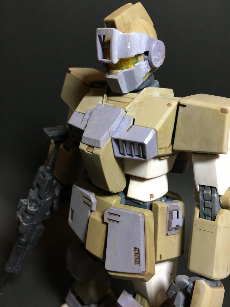 デカールも貼らずに汚しで雰囲気を出してみましたよ。無改造で、このクオリティはズルイです！