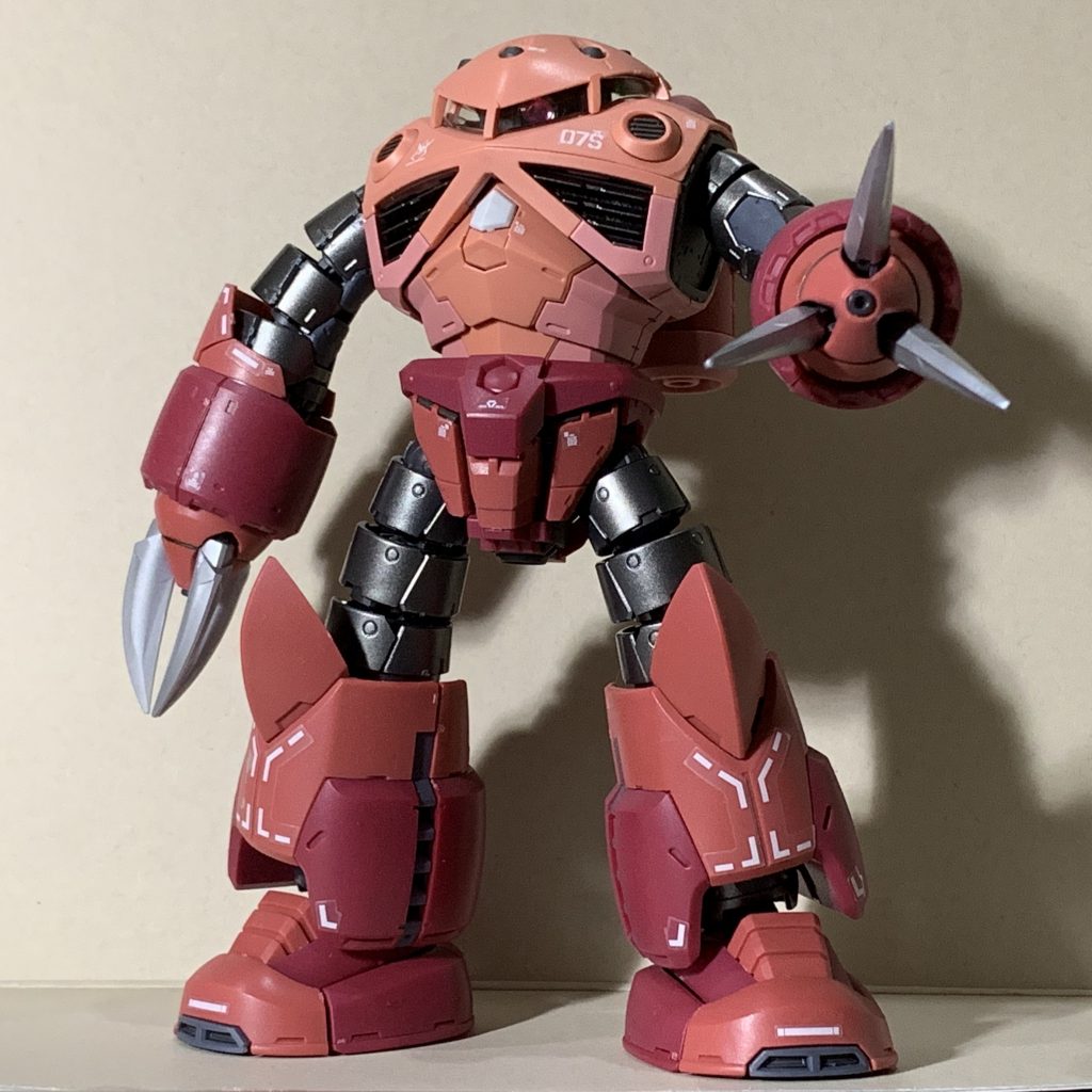 主演、RGシャア専用ズゴック