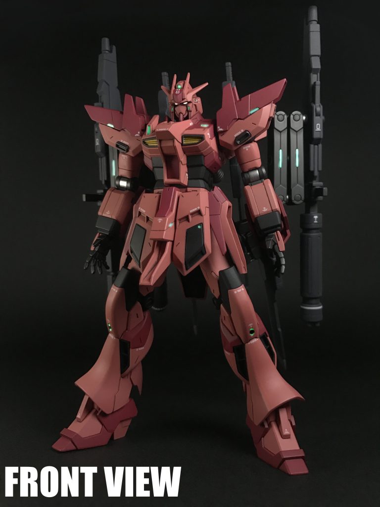 本体に関しては頭部をマスクフェイスへ変更、全身の面出し、モールドの掘り直しとディテールの一部追加を行っていますが、基本的には無改造です。