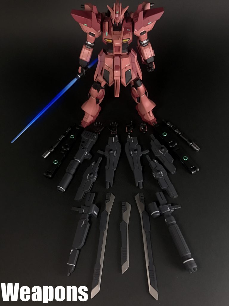 武器類は全て脱着できます。手首パーツは他キットの流用で6種類あります。各パーツ共クリアランスを設け、伸縮、可動、分離の際の塗装禿げのリスクを抑えています。