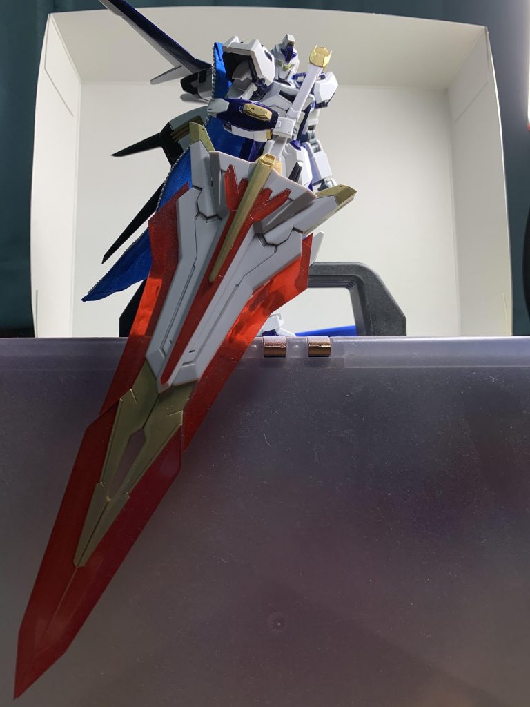 武器はMVSをイメージして塗装しました。