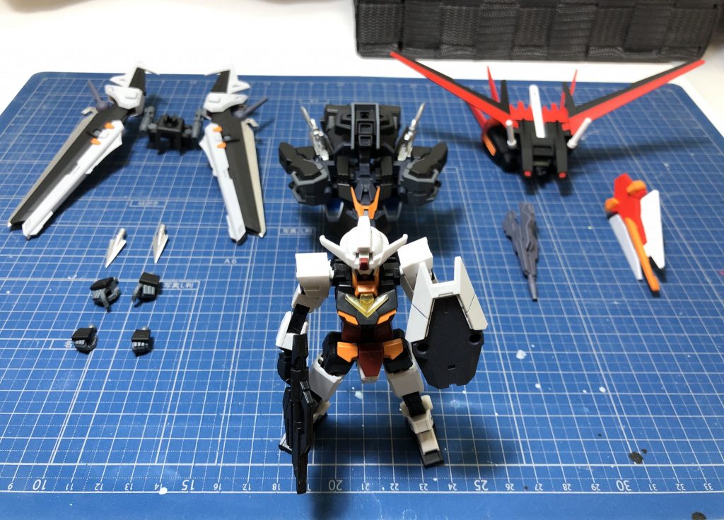 完成直後の写真
コアガンダム系のキットはこれからどんどん出そうなので楽しみですね〜