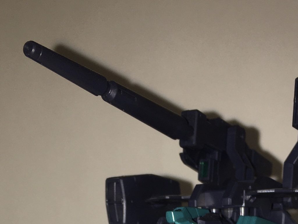 メガランチャー。出力可変式の砲塔。射程距離が極めて長く、最大出力での威力は戦艦を1撃で撃沈する程。しかし、連射が出来ず、弾数も少ないのが難点。