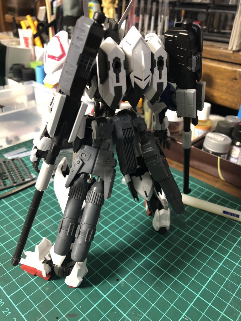 後ろ姿です
追加ブースターはモデリングサポートを使用しています