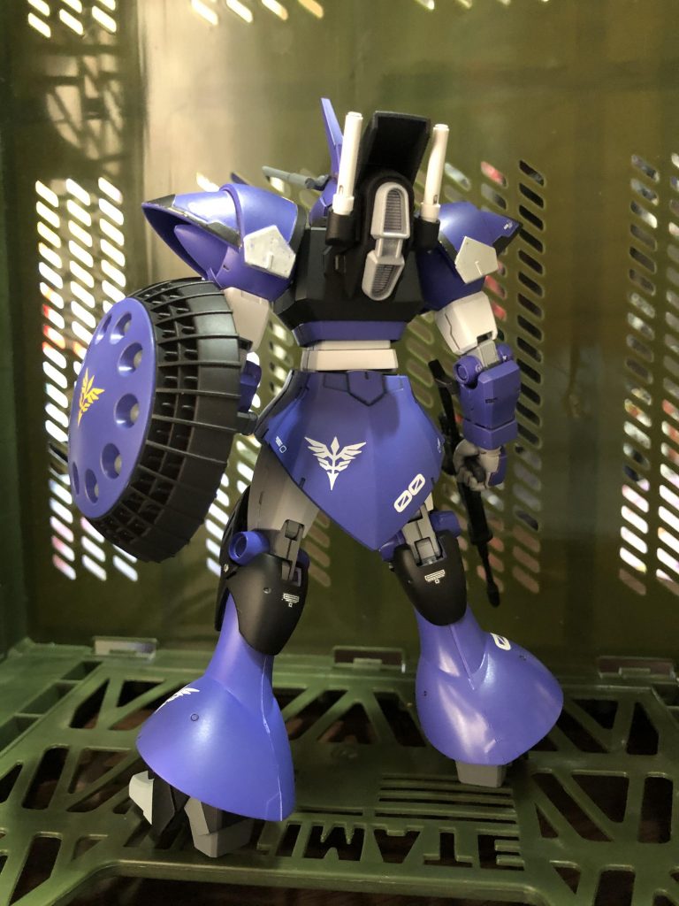 後ろ
バックパックはフリーダムのやつ