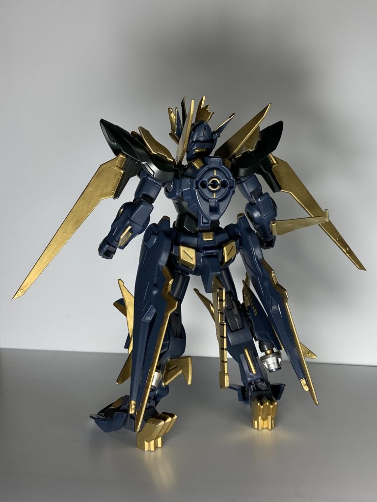 かなり刺々しい見た目
各部にヒレなどをイメージして制作