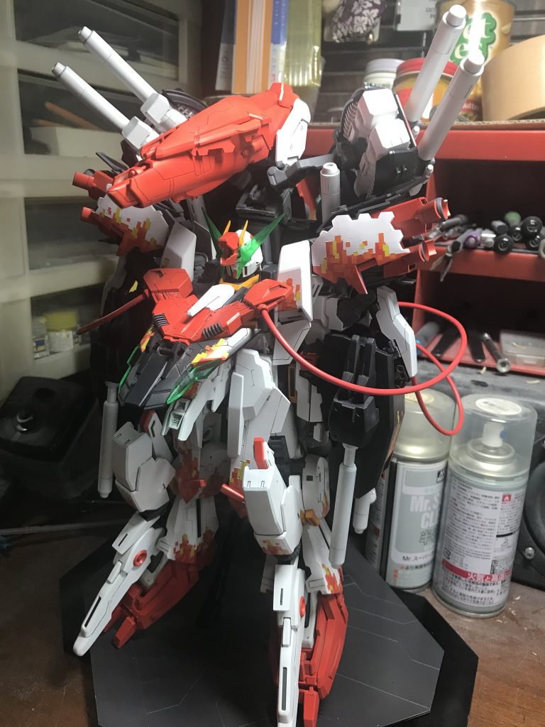 制作過程、の写真は誤って消してしまったのでかろうじて残っていた最後の組み立て直後の写真を載せます。。