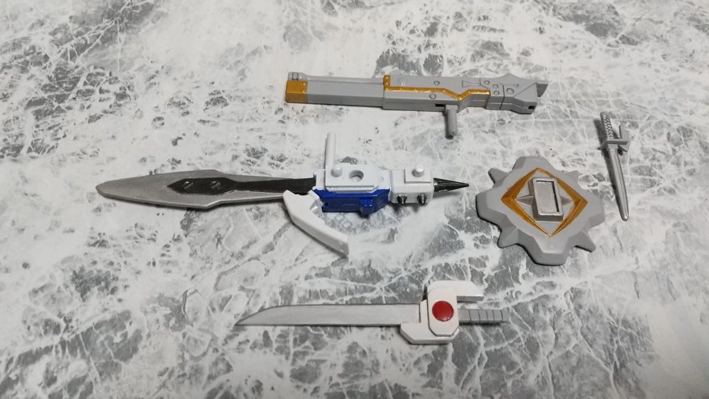 武装
導刃銃(ドーバーガン)
名刀 白夜
盾(硬刃の笠)
さらに
ジャンクパーツで製作した
新機動戦記Wガンダム
Endlessness Waltz 敗者たちの栄光に登場する
トールギスフリューゲルのヒートランス
テンペストをイメージして製作した
天平総刀(テンペスト)
トールギスⅡのヒートサーベルをイメージして製作した
火登剣(ヒートソード)