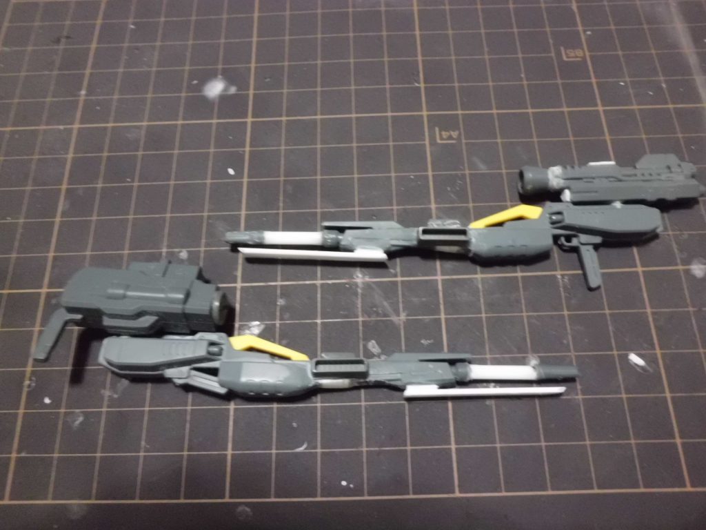 バスターライフルをプラ板、プラ棒で延長工作。