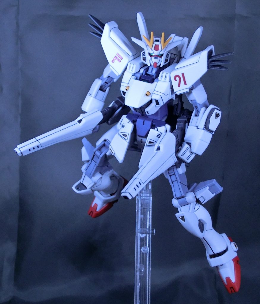 最大稼働もギミックは生きているので顔以外は表現可能です。(このパーツはコアチェンジ用の装備には付けられませんでした)