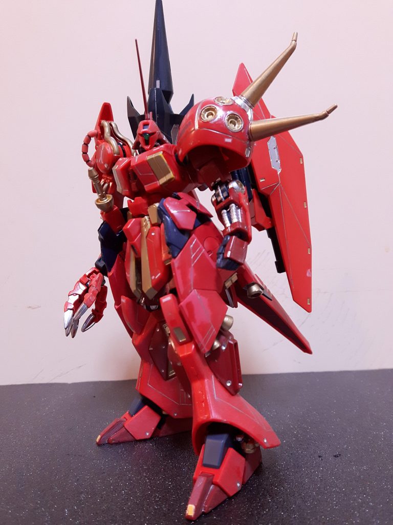 で…ジャジャ改造しましたー✨スジ彫り、
部分塗装です。