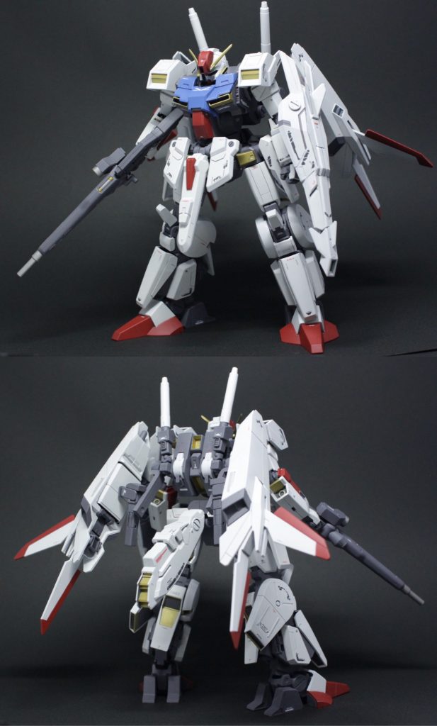 追加ブースターユニットを取り付けた姿。
ゼルガメス氏の原作版はミサイルポッド装備と選択式だったんですが今回はミサイルポッドの上からかぶせる形でパージして移行できるようにアレンジしました。