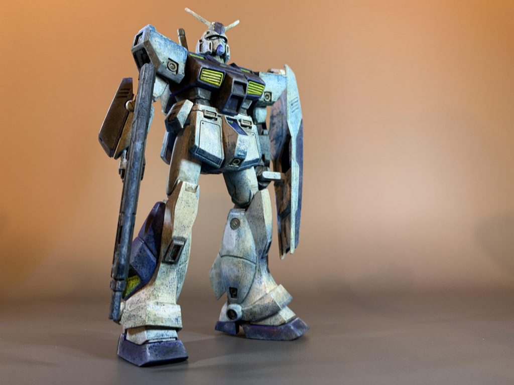 旧キットでも男前なアレックス。