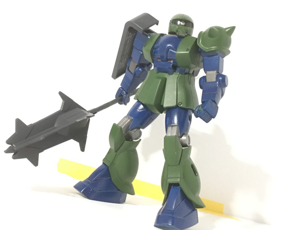 可動範囲は仕方ないにしろ、スタイリングが良くて
300円程で手に入るキットとしては、驚きです！