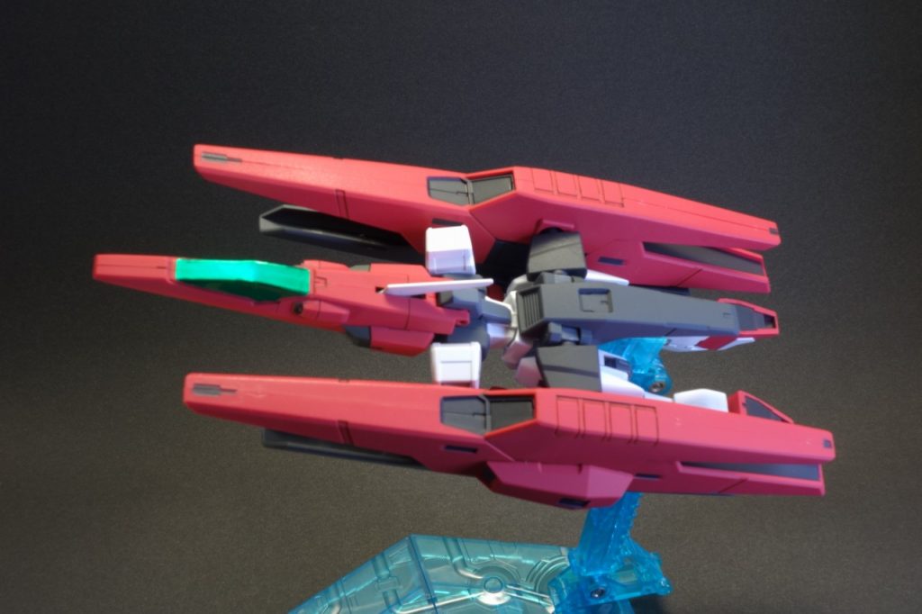 変形。トサカなど部分的に好みの色に変更してます。