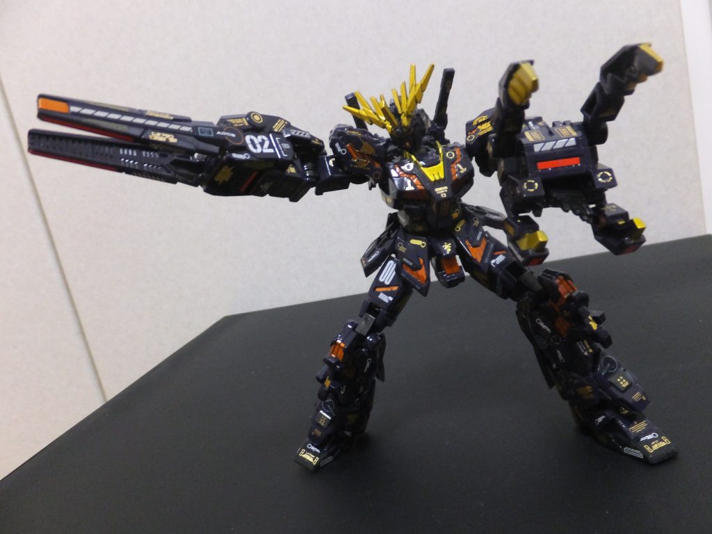 こうなったら３号機「フェネクス」を作って
１～３号機を並べたい！