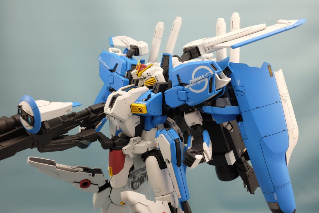 フンドシ外れかかってますが(ぁ
プロペラントタンクも下がってしまうのでカッコいい角度で保たせるよう軸を太らせたりするのが面倒でした。
またいつかデカール買い直していじりたいとは思うので接着はしたくないんですよね。(やらないやつ)