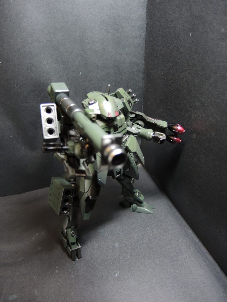 実弾武装の装備形態、正に漢(おとこ)のロマンである。