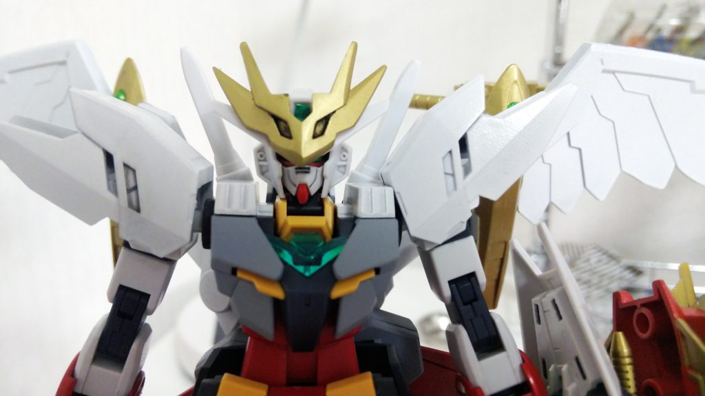 個人的にお気に入りの頭部です。
 ヴァルキランダーの角をコアガンダムに着けたらカッコイイんでね?と思ったことからこの改造が始まったので極端な話ここにこの機体の全てが詰まっています。