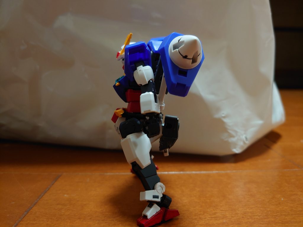 まず、これを作った経緯は、コアガンダムの胴体が、ダブルオーの胴体にとても似ていてニコイチしたら格好いいの出来るんじゃねと、思い製作しました。