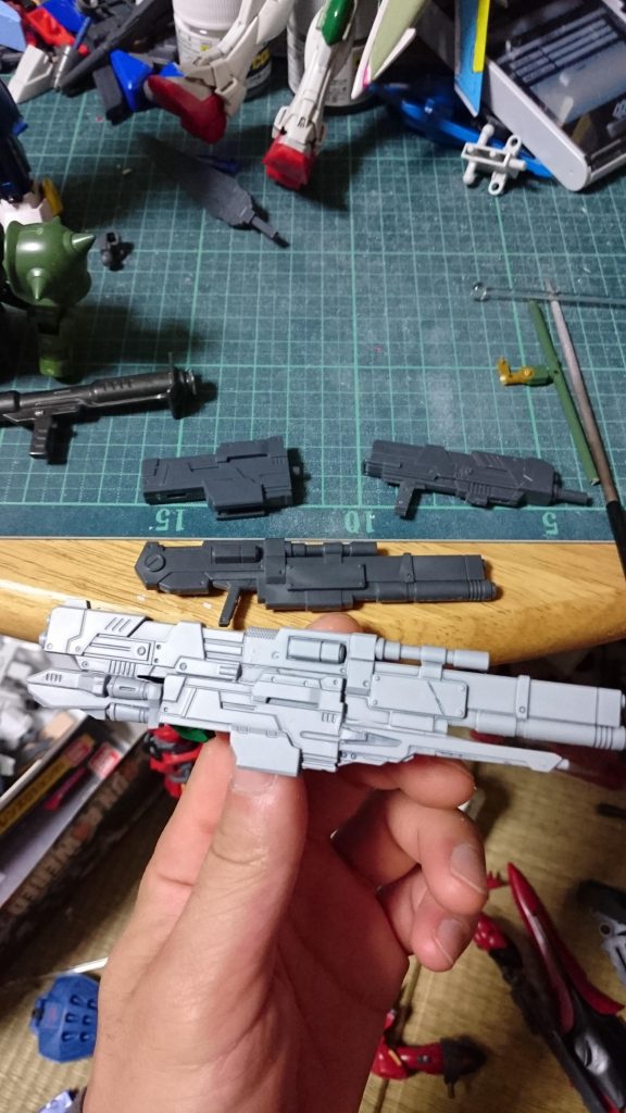 コトブキヤのパーツ組み合わせて作製したオリジナル武器
バスターランチャー