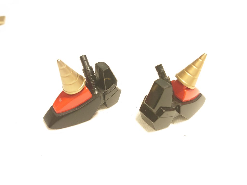 脚はジャンクでシュピーゲルから持ってきてます
そこにドリルニーを付けてます