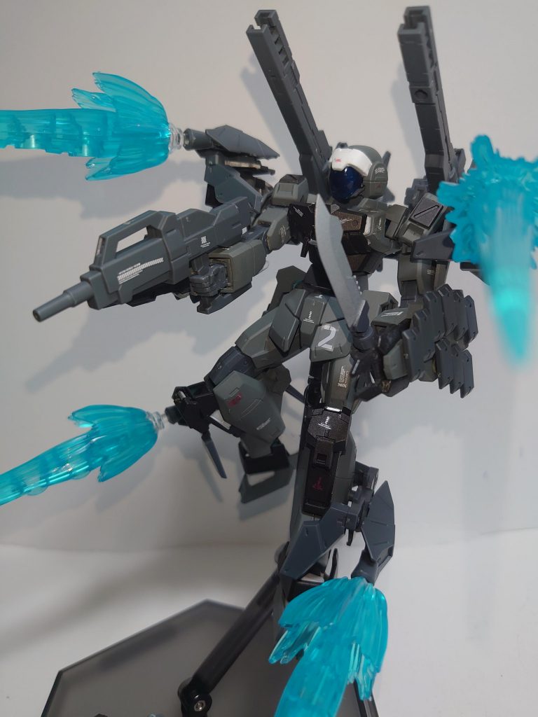 Gストライカー部隊の量産機、アクティブアデルでした。
最近はGストライカーのバリエーションばかり作っていたので、こちらの方にも手を加えてみました。
一応、写真のように新装備も試作していますので、そちらも完成次第アップします。
さて、次回はアクティブアデルの系譜をアップする予定です。
最後まで閲覧ありがとうございました。