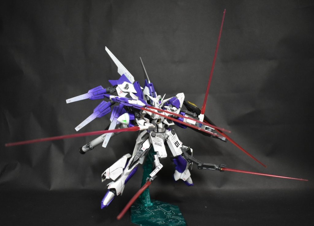 武装その1 ビームサーベル
エセ6刀流 刃の数的にはセブンソード?